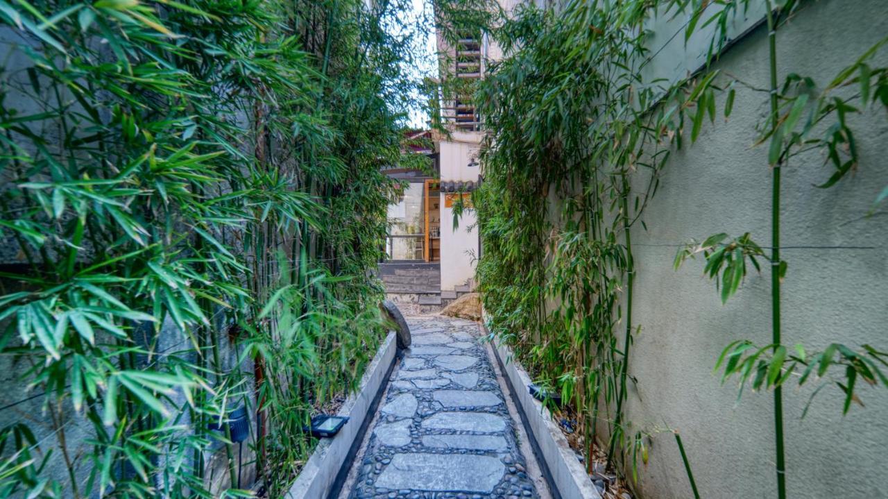 Gongxili - Chujian Hotel Куньмін Екстер'єр фото
